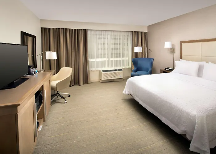 Hampton Inn Wilmington Downtown