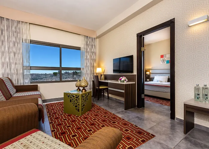 Ramada Olivie Nazareth
