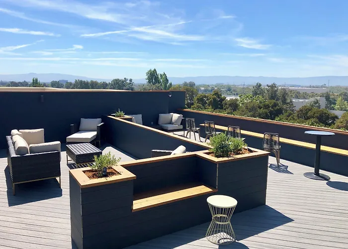 Holiday Inn & Suites Silicon Valley - Milpitas By Ihg