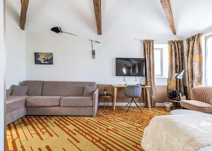 Hotel Le Saint Gelais