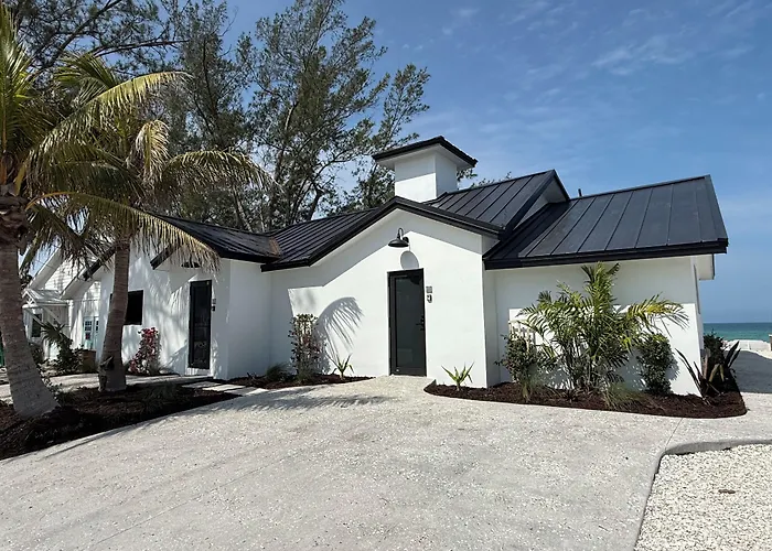 Seabreeze At Anna Maria Island Inn