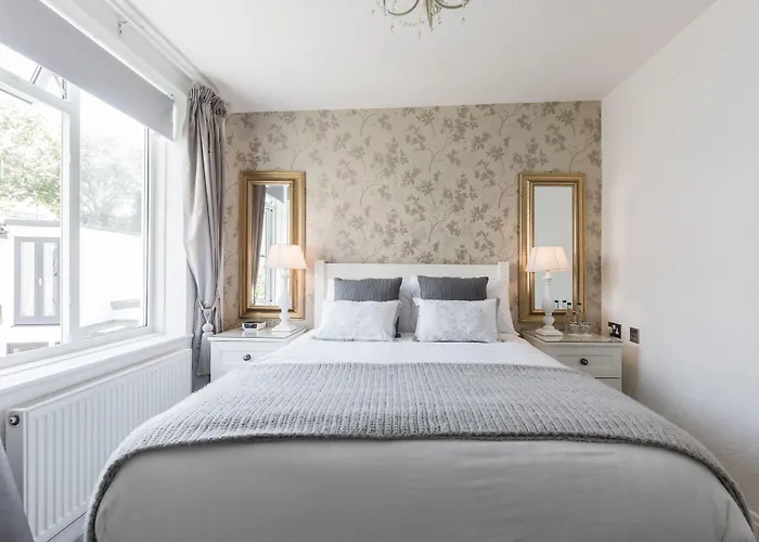 The Mount Pleasant Hotel