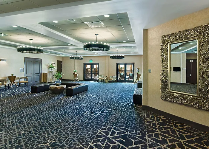 Oxford Suites Sonoma - Rohnert Park