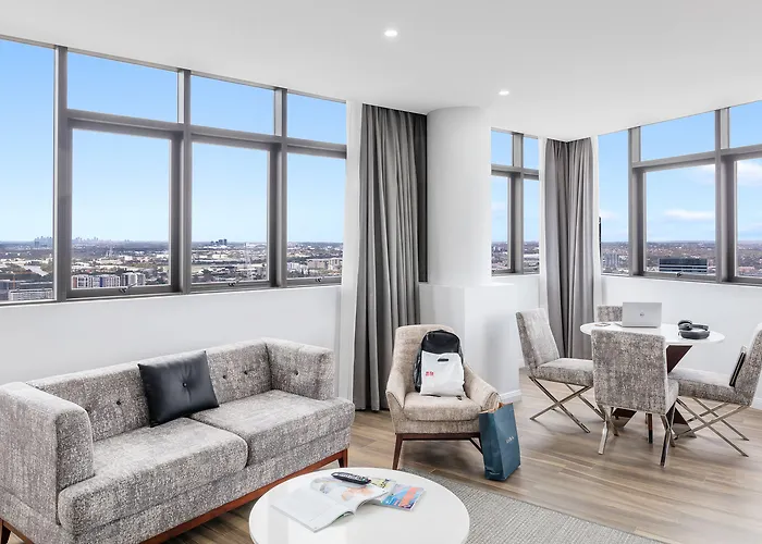 Meriton Suites Church Street, Parramatta