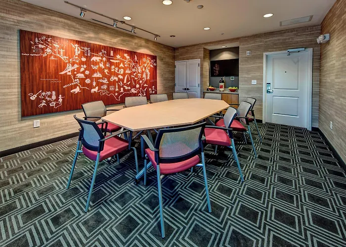 Towneplace Suites By Marriott Auburn University Area