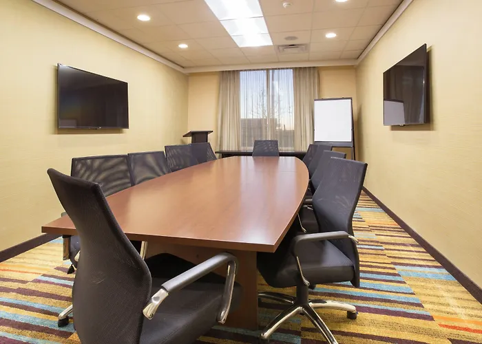Fairfield Inn & Suites By Marriott Burlington