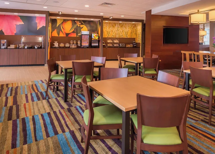 Fairfield Inn & Suites By Marriott Huntington