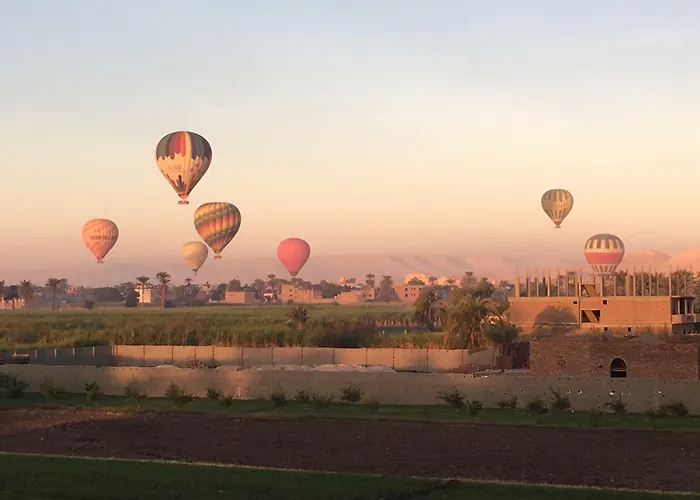New Memnon Hotel