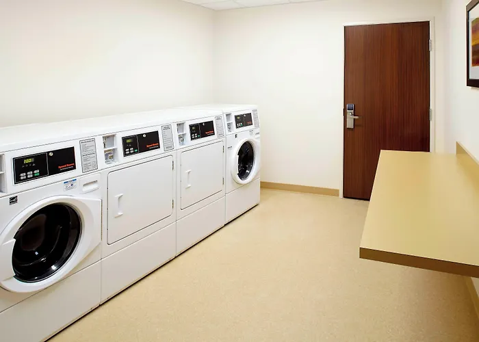 Fairfield By Marriott Inn & Suites Wheeling At The Highlands