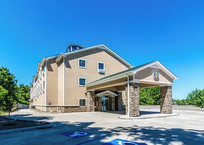 Cobblestone Hotel & Suites - Erie