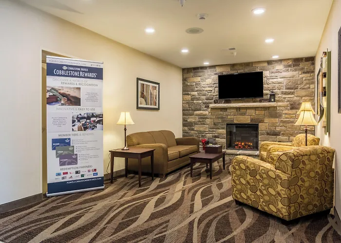 Cobblestone Hotel & Suites - Erie