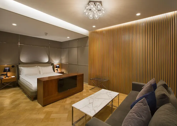 Fer Hotel