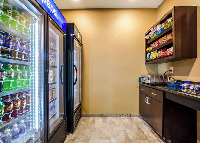 Cobblestone Hotel & Suites - Mccook