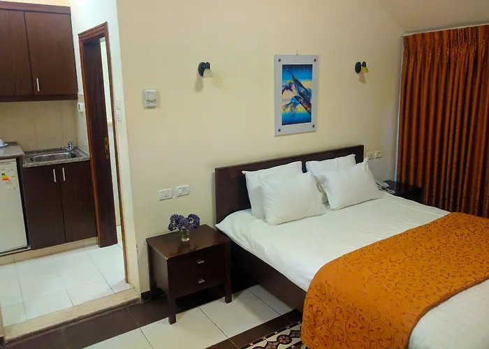 Alhambra Palace Hotel Suites - Ramallah