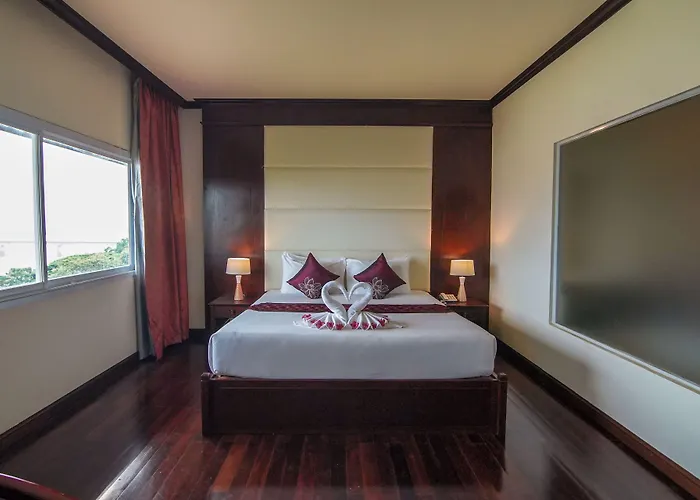 Arawan Riverside Hotel