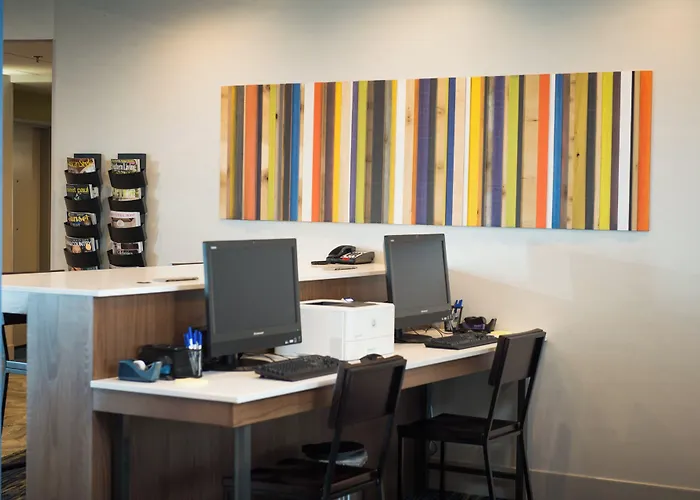 Holiday Inn Express & Suites Rock Falls By Ihg