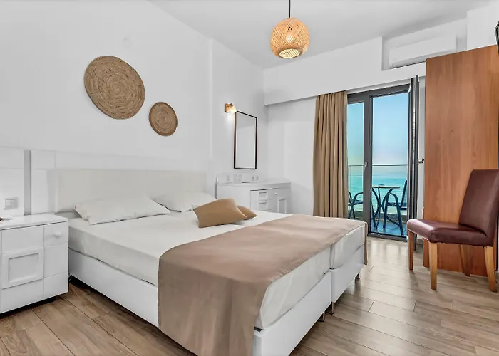 Sunset Beach Hotel