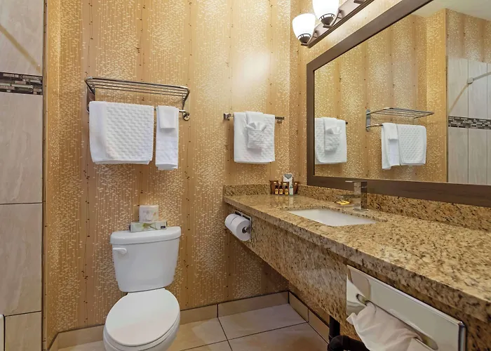 Best Western Plus Moosomin Hotel