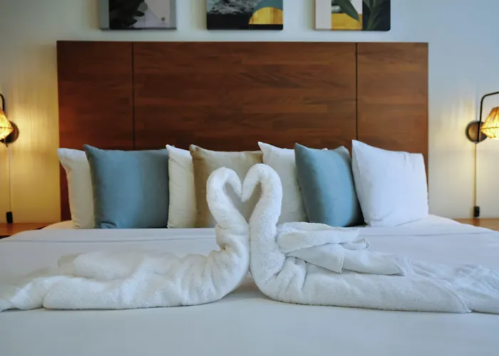 Majestic City Suites & Beach Hotel