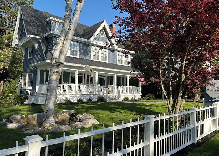 The Harbor Inn
