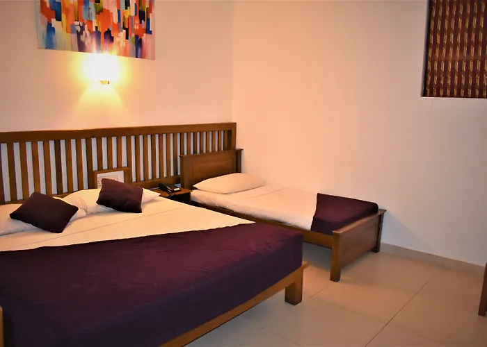 Port View City Hotel