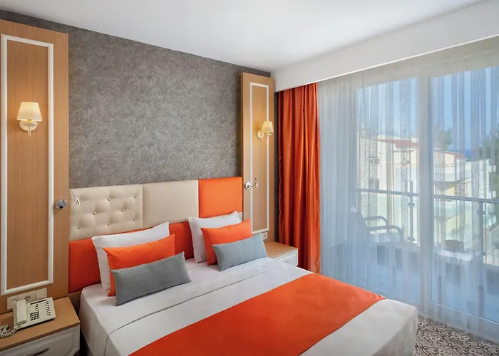 Golden Orange Hotel