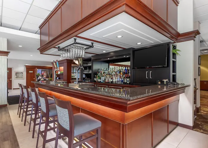 Best Western Plus The Arden Park Hotel