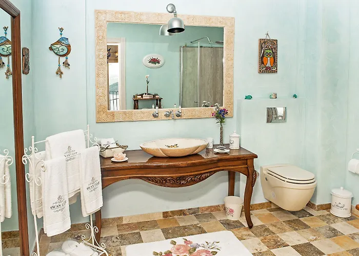 Swan Lake Hotel - Adult Only
