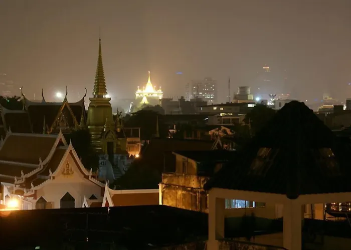 Roof View Place