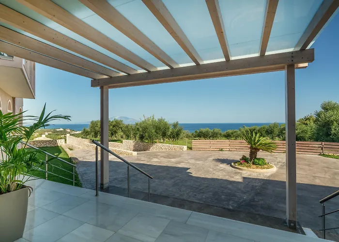 Elegance Luxury Executive Suites - Adults Only