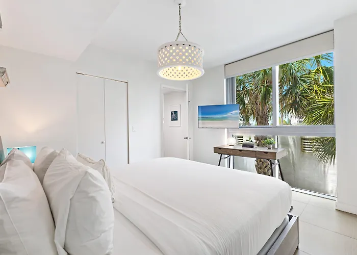 Dharma Home Suites Miami Beach At Monte Carlo