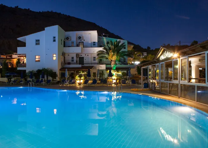 Coliseum Studios & Apartments