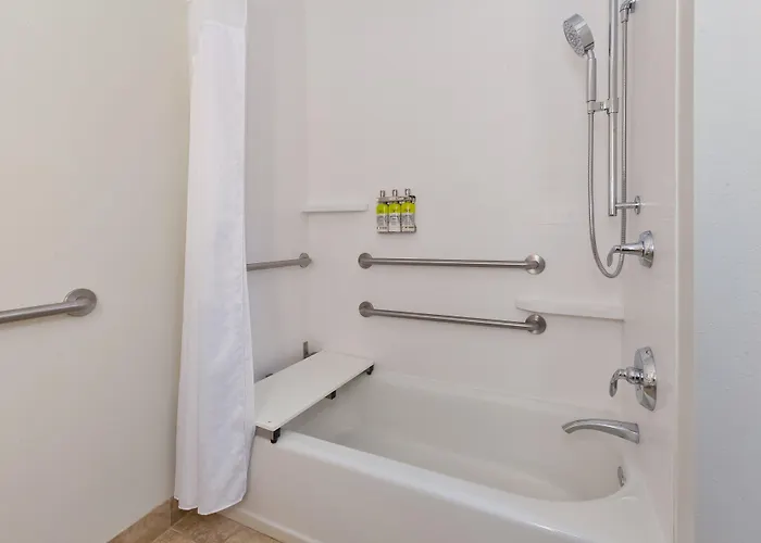 Holiday Inn Express & Suites - Effingham By Ihg