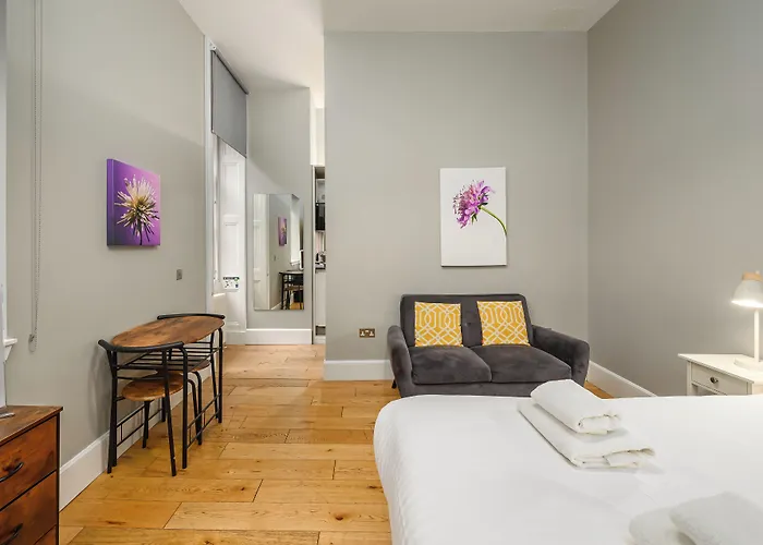 Destiny Scotland - St Andrew Square Apartments