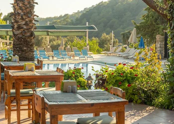 Club Pink Palace Hotel