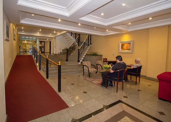 Trevi Hotel E Business
