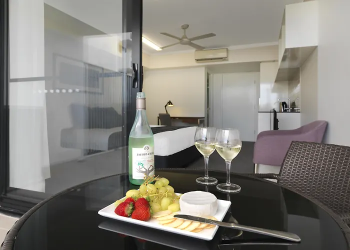 Oaks Mackay Carlyle Suites