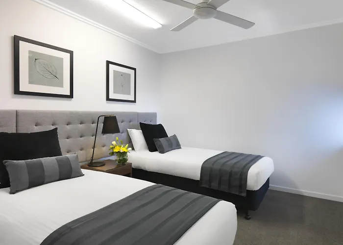Oaks Mackay Carlyle Suites