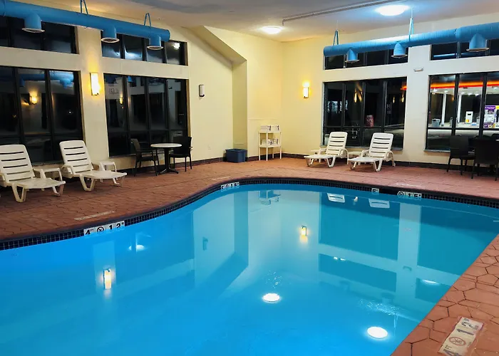 Comfort Suites Plymouth Near Us-30