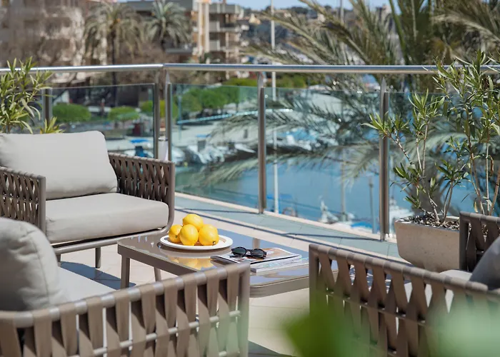 Porto Drach Aparthotel & Suites