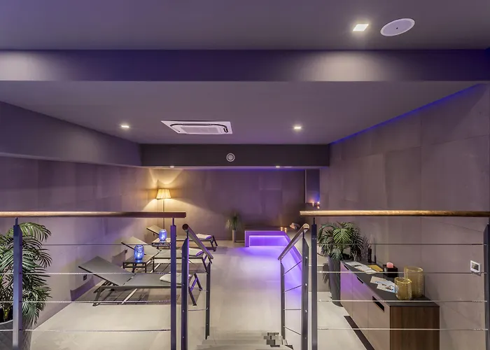 Cornaro Hotel