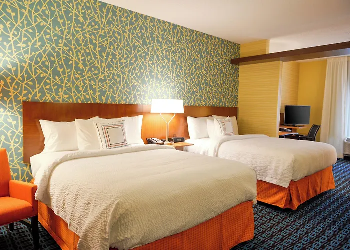 Fairfield Inn And Suites Canton South