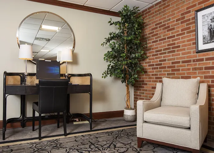 Hillsdale College Dow Hotel And Conference Center
