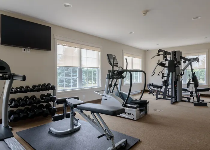 Amsterdam Inn & Suites Sussex