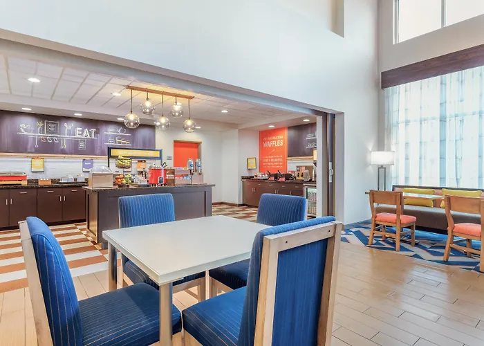 Hampton Inn And Suites Parkersburg Downtown