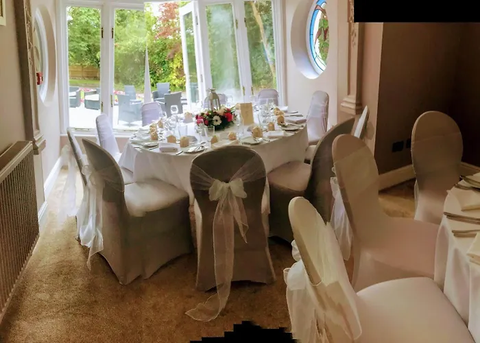 Llwyn Country House