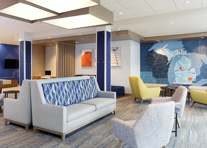 Holiday Inn Express & Suites Austin South By Ihg