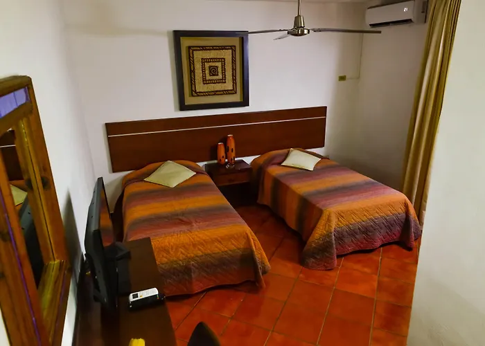Hotel Los Girasoles