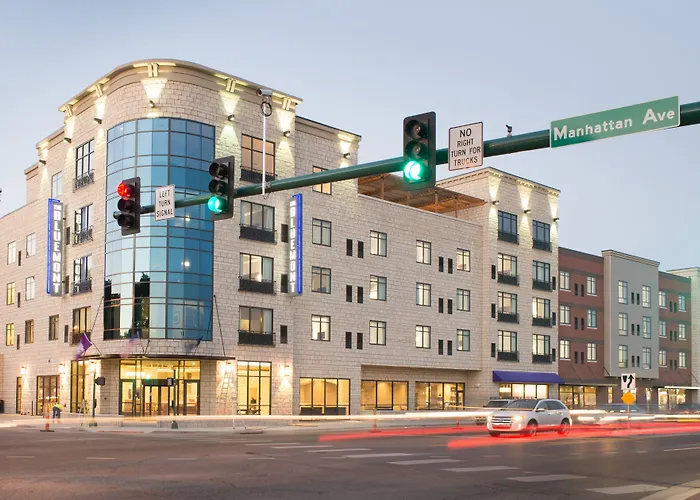 Bluemont Hotel