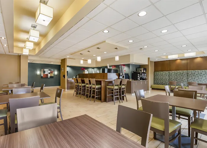 Best Western Plus Winnipeg West